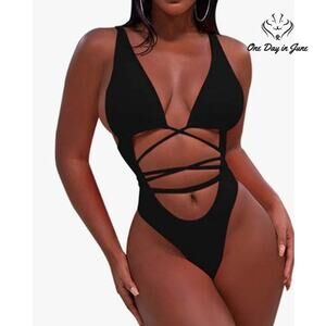 Sovoyontee Cutout Strappy One Piece Swimsuit Size M